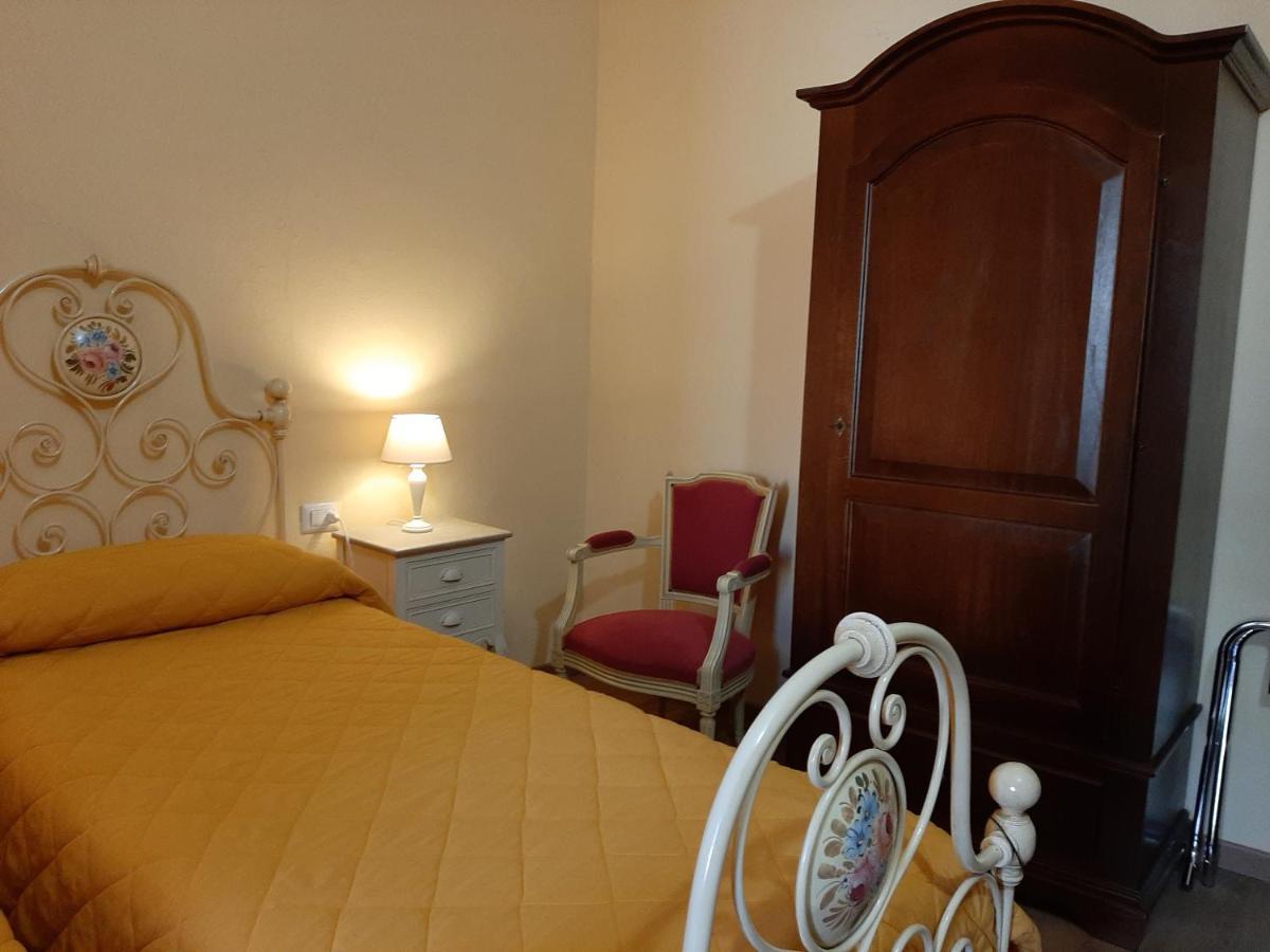 Bed & Breakfast La Casa Antica Macomer Exteriör bild
