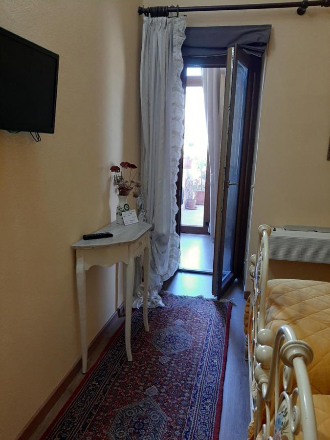 Bed & Breakfast La Casa Antica Macomer Exteriör bild