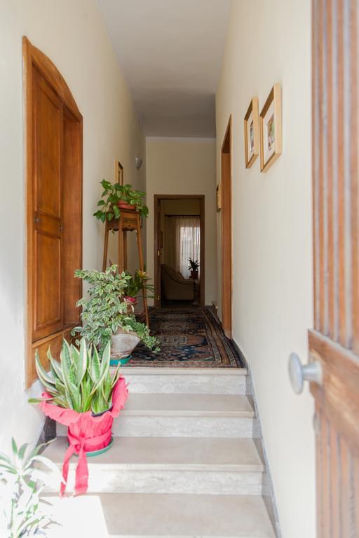 Bed & Breakfast La Casa Antica Macomer Exteriör bild