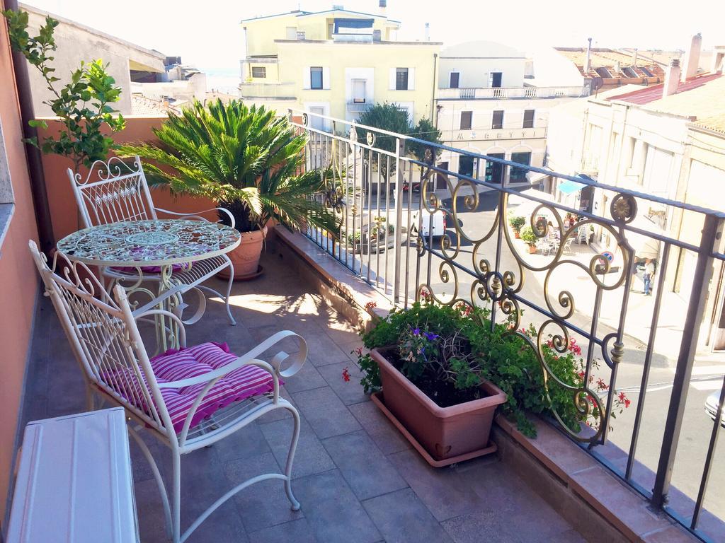 Bed & Breakfast La Casa Antica Macomer Exteriör bild